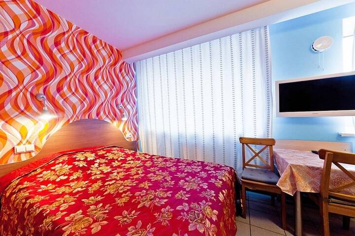 Room 21 of 42