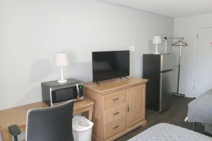 Room 16 of 21