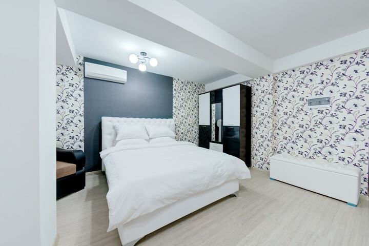 Room 7 of 29
