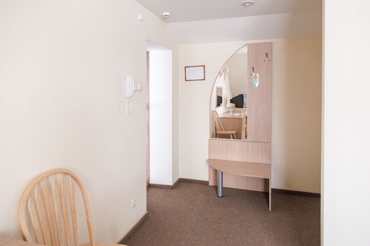 Room 6 of 62