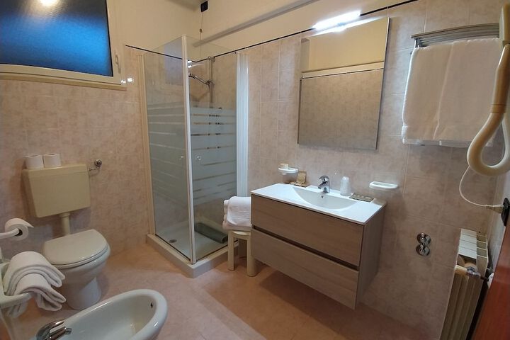 Room 18 of 35