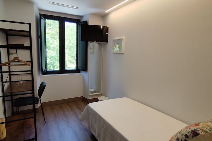 Room 3 of 15