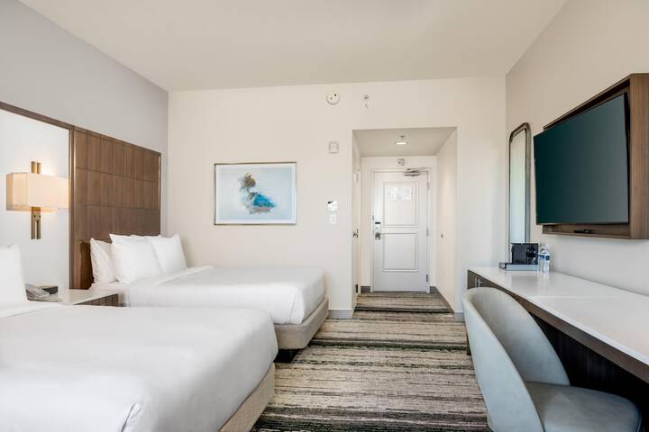 Room 40 of 163