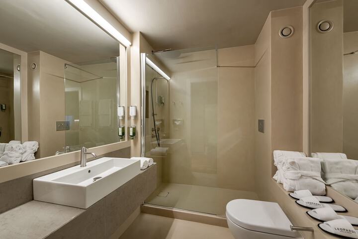 Clean Restrooms