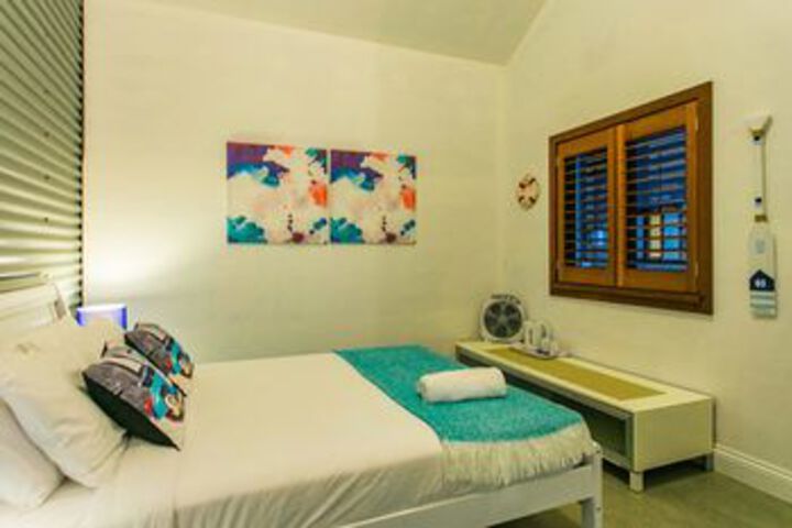 Room 3 of 21