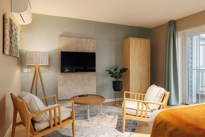 Room 15 of 40