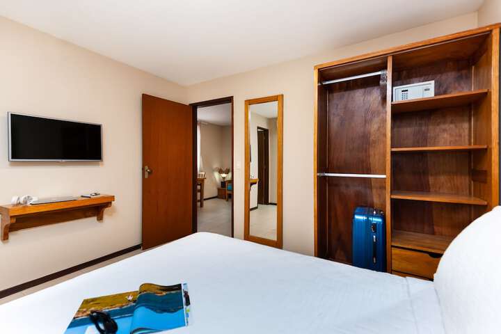 Room 19 of 54