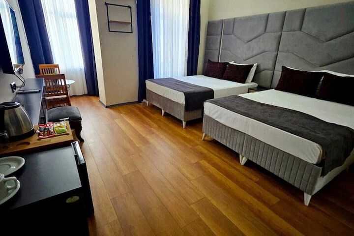 Room 131 of 204