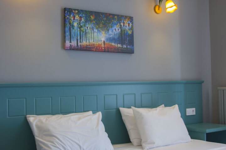 Room 8 of 36