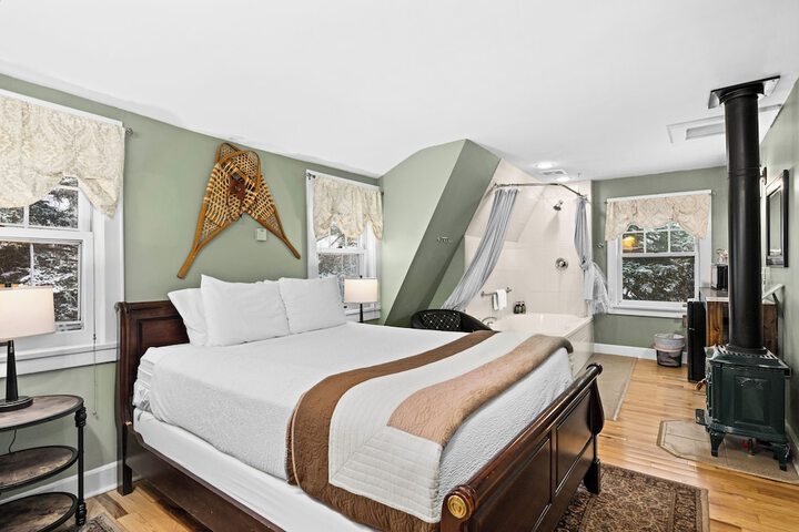 Room 15 of 62