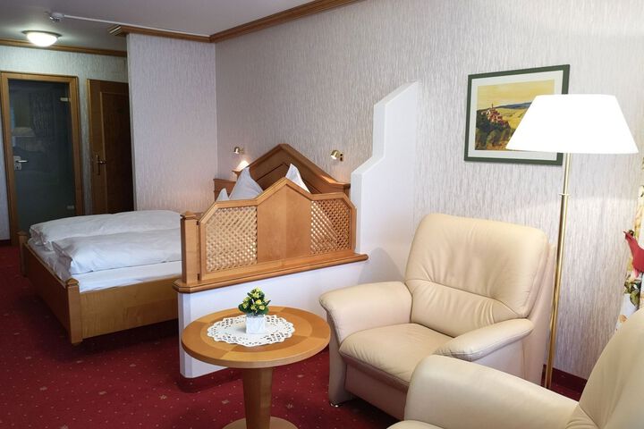 Room 34 of 46