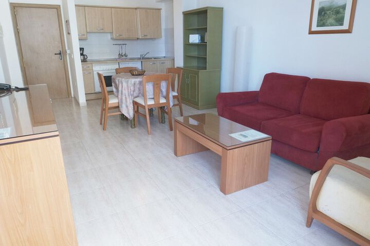 Room 11 of 22