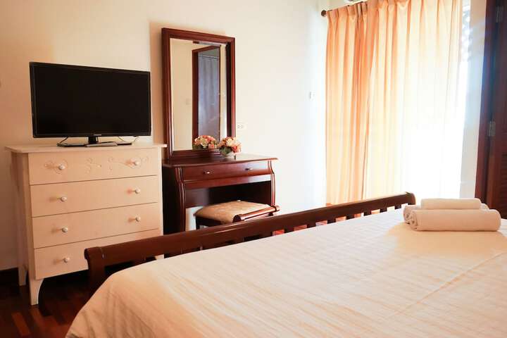 Room 12 of 40