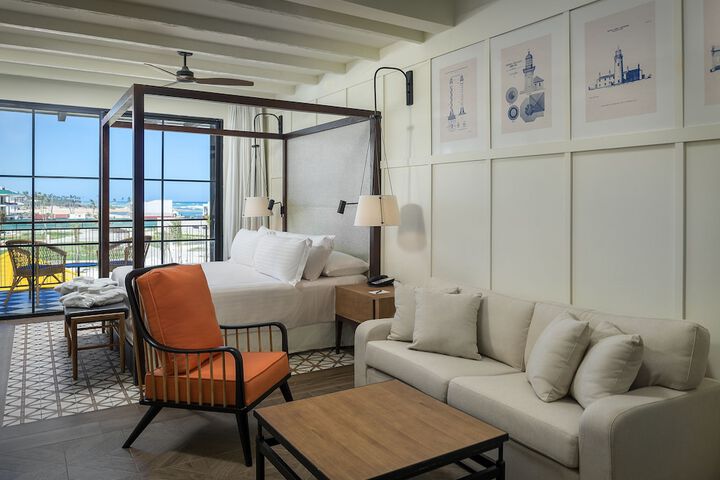 Room 42 of 147