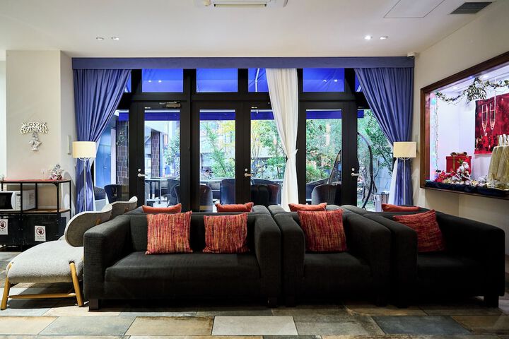 Guest Lobby