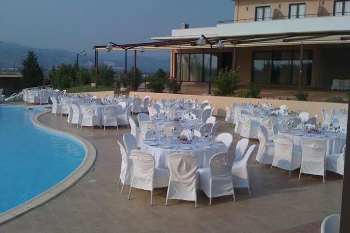 Hotel with Pool