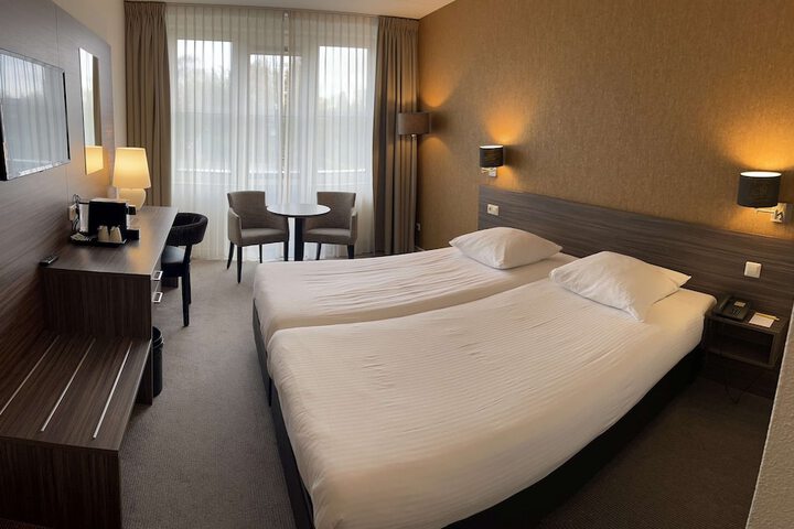 Room 20 of 74