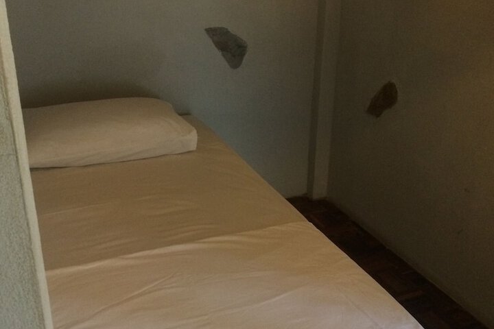 Room 13 of 139