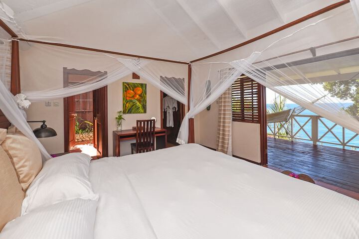 Room 4 of 60
