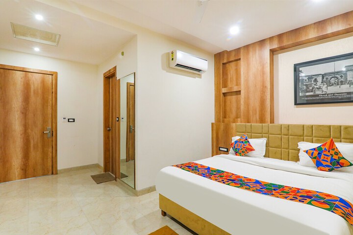 Room 16 of 46