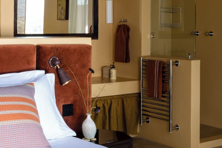 Room 15 of 28