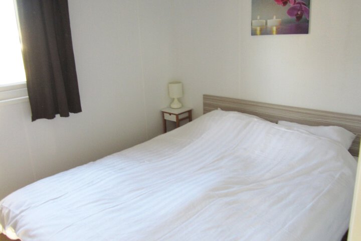 Room 4 of 38