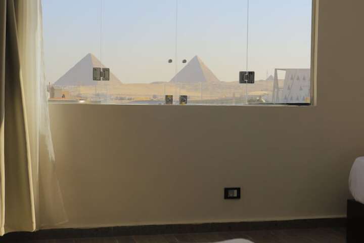 Room 14 of 109