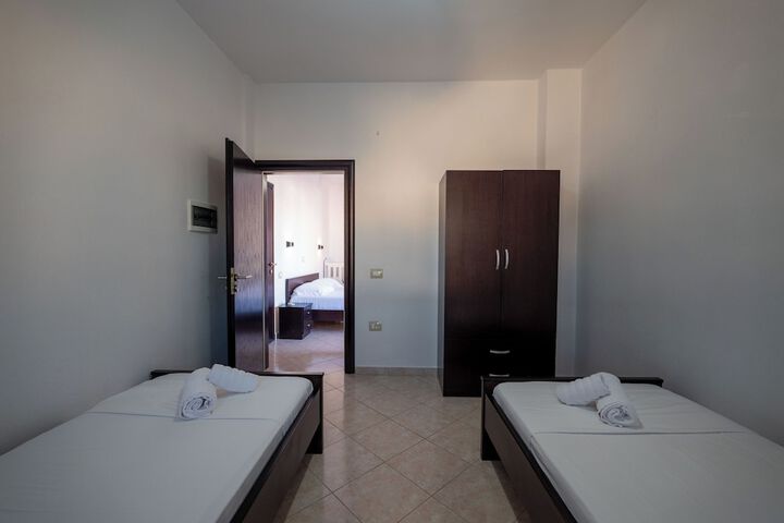 Room 63 of 96