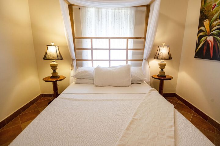 Room 14 of 60