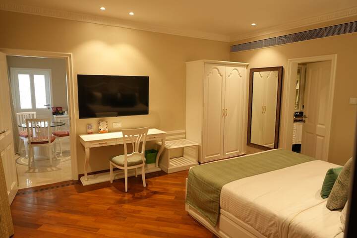 Room 15 of 49
