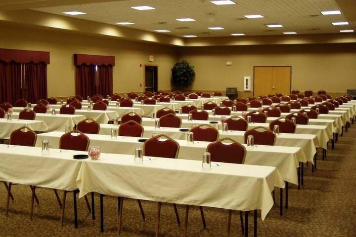 Business Center 46 of 50