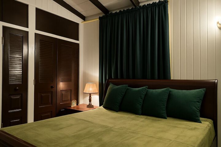 Room 13 of 65