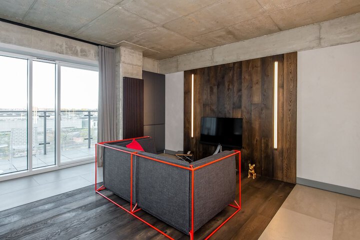 Room 92 of 155