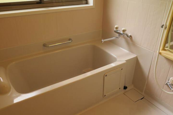 Room 15 of 32