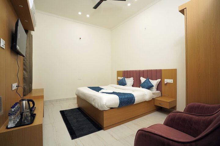 Room 9 of 22