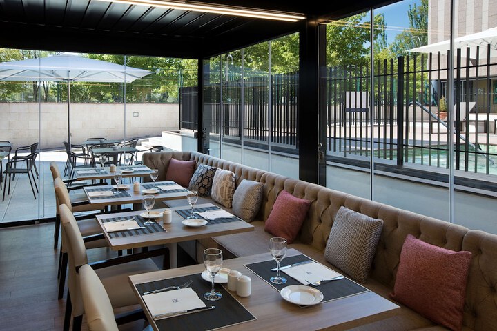 Dining Photos
