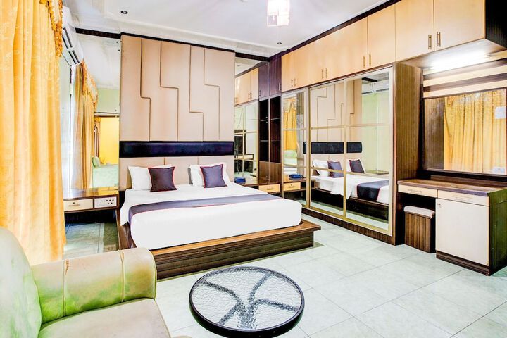 Dancenter S Hotel