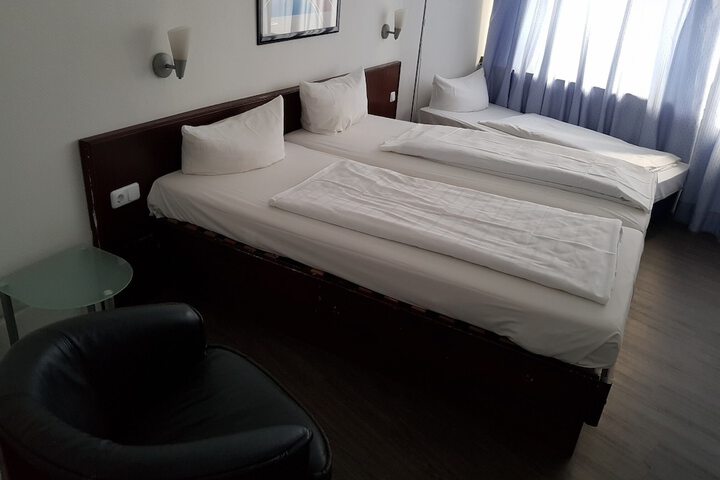 Room 19 of 94