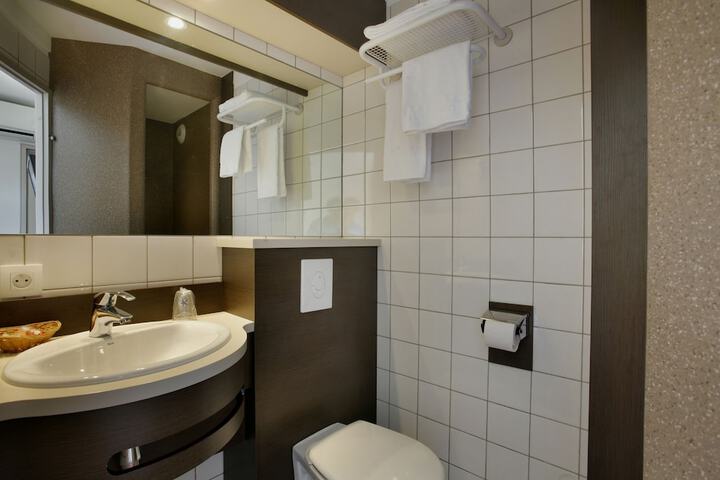 Room 20 of 57