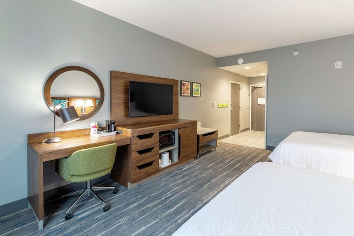 2 Queen Beds Hearing Accessible (2 of 20)