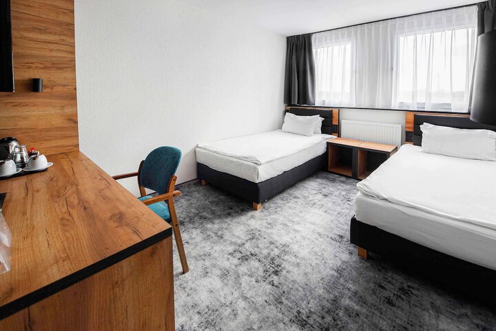 Room 60 of 168