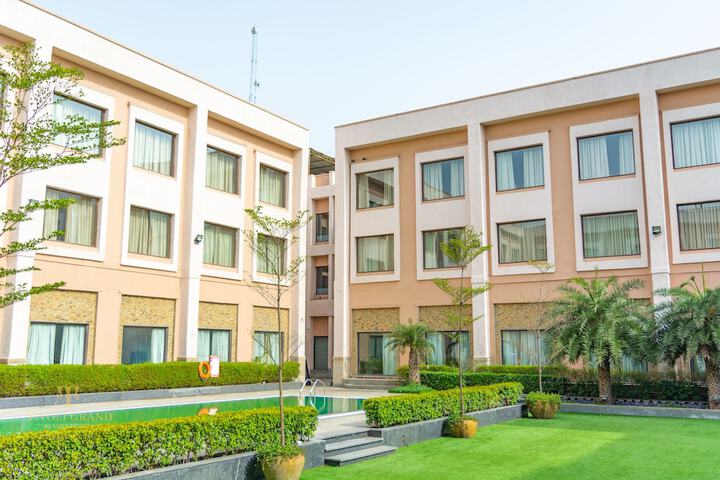 Hotel Exterior