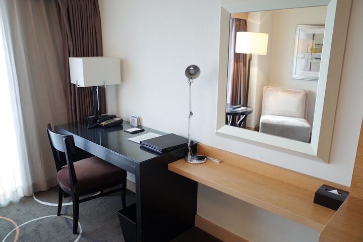 Room 8 of 239