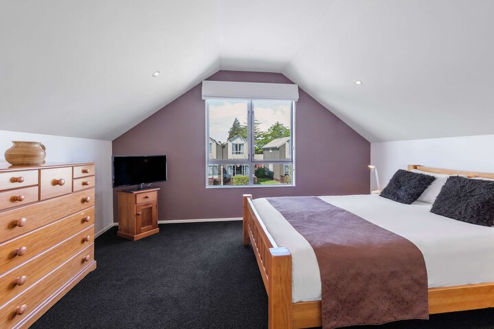 Room 15 of 59