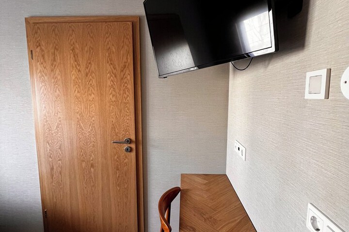 Room 41 of 79