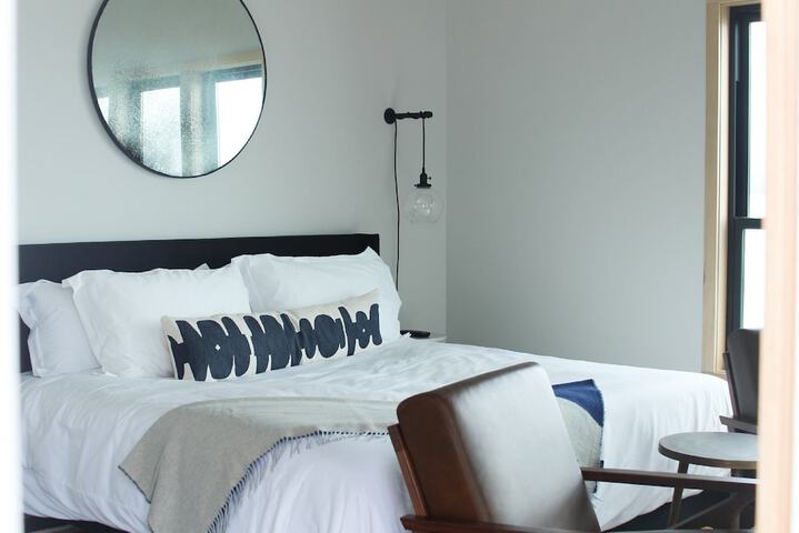 Room 50 of 159