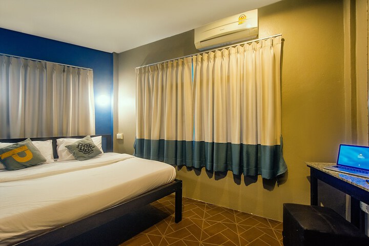 Room 17 of 49