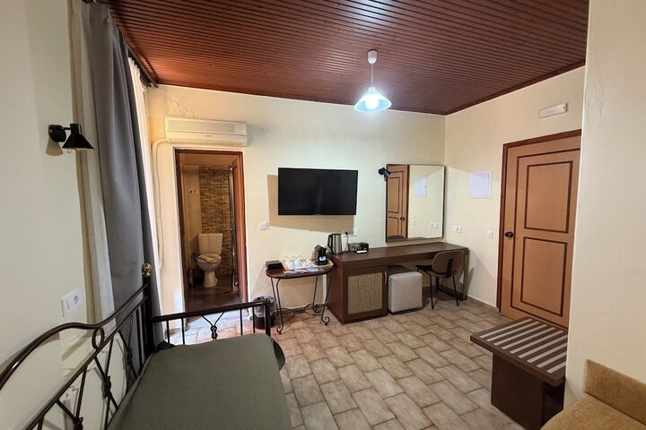 Room 60 of 129