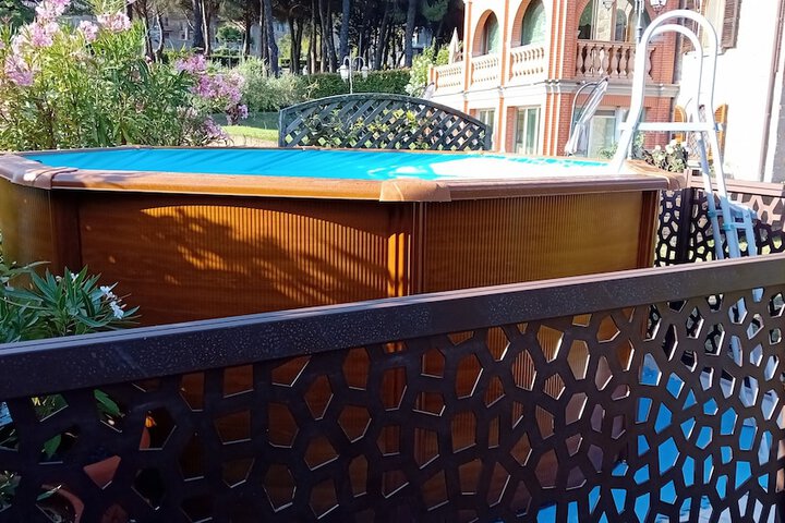 Hotel Pool