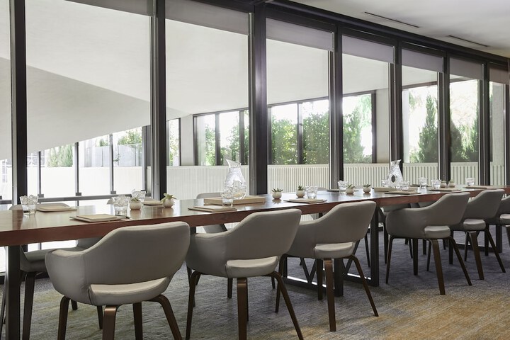 Meeting facility
